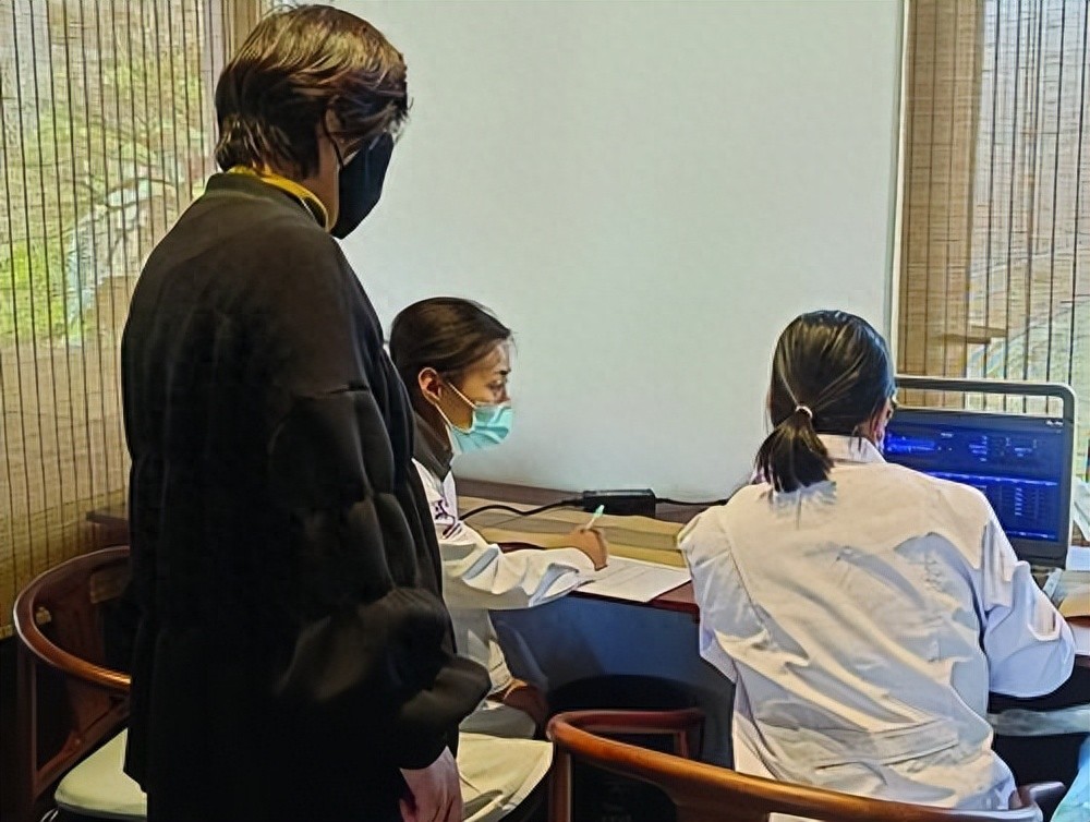 暖心服務(wù)護(hù)航業(yè)主健康